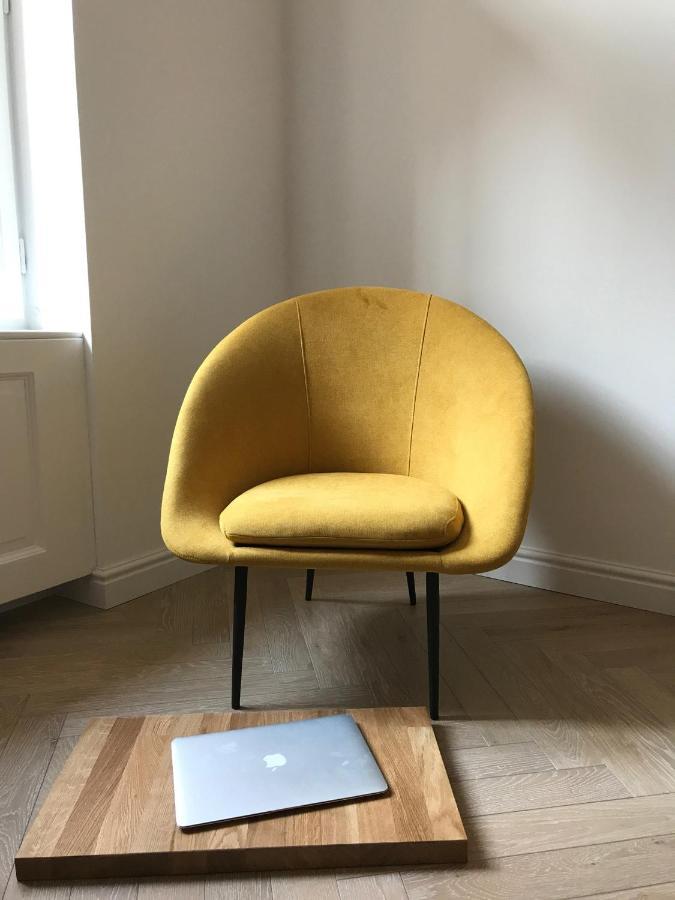 Iranyi - Flat In The Heart Of Downtown * Budapesta